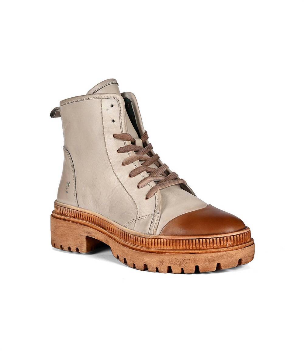 NEW ROAN women's kinship boots in almond bone